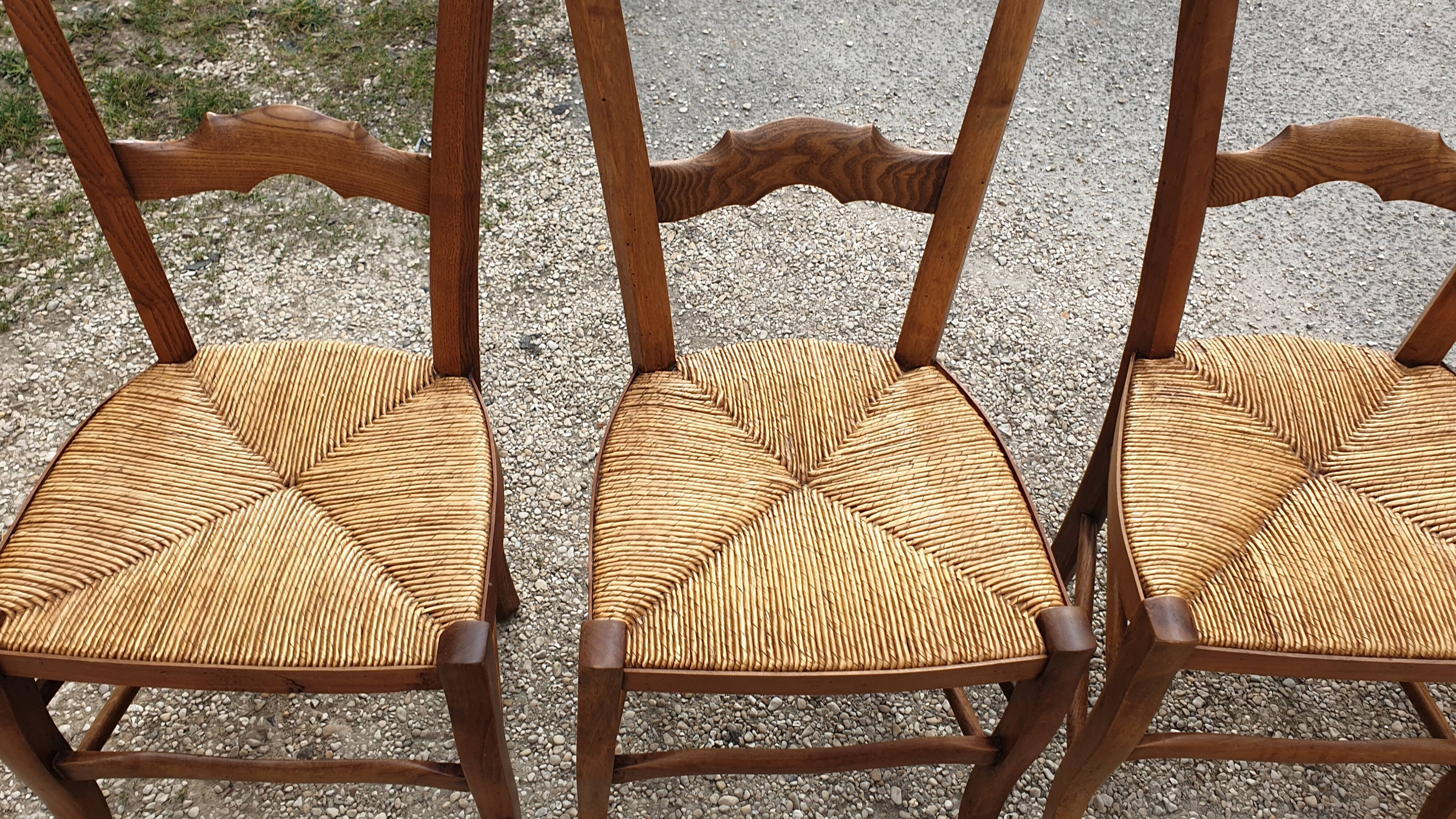 4 chairs rustic straw