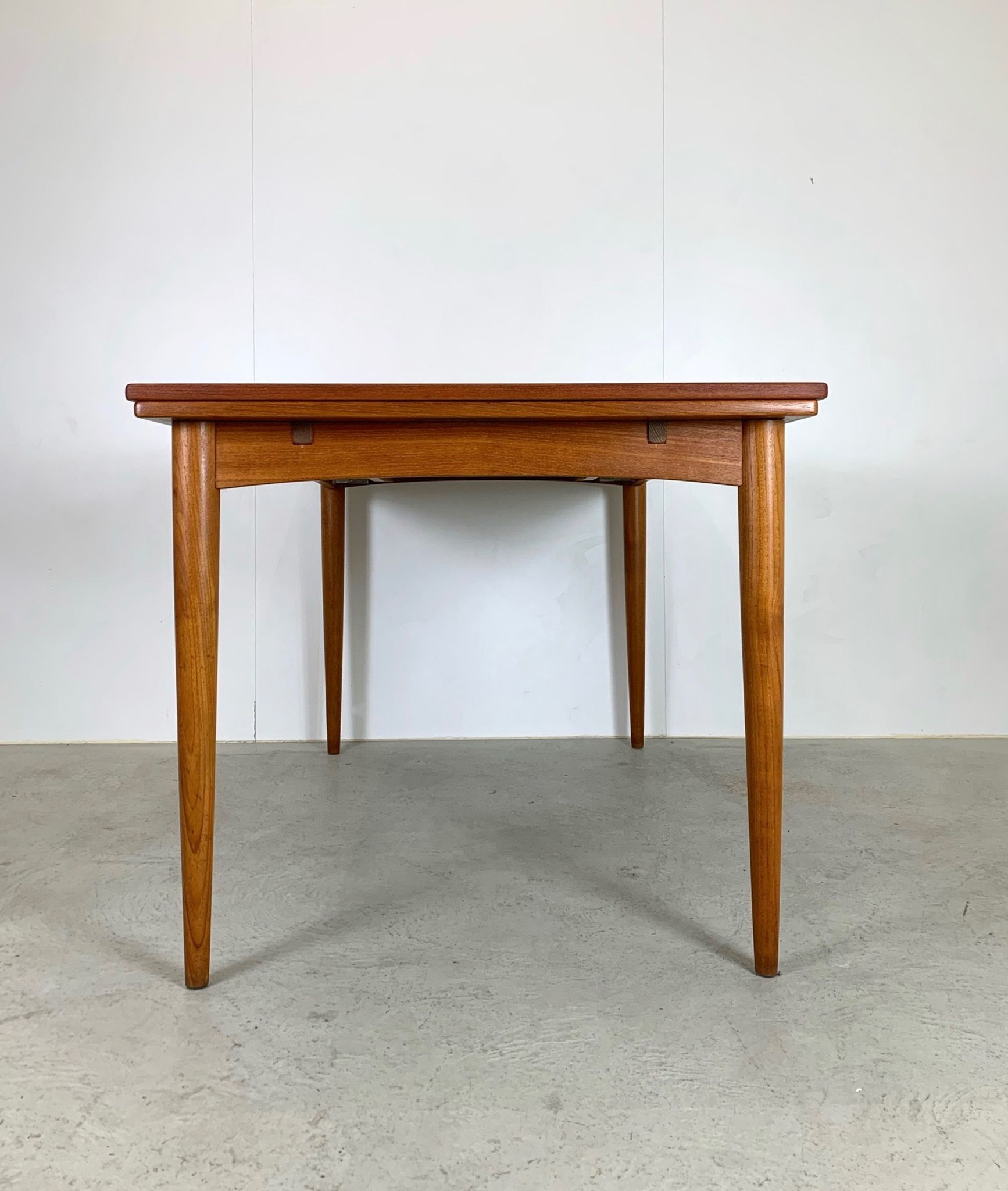 Table à manger en teck danois par Kai Kristiansen années 1960