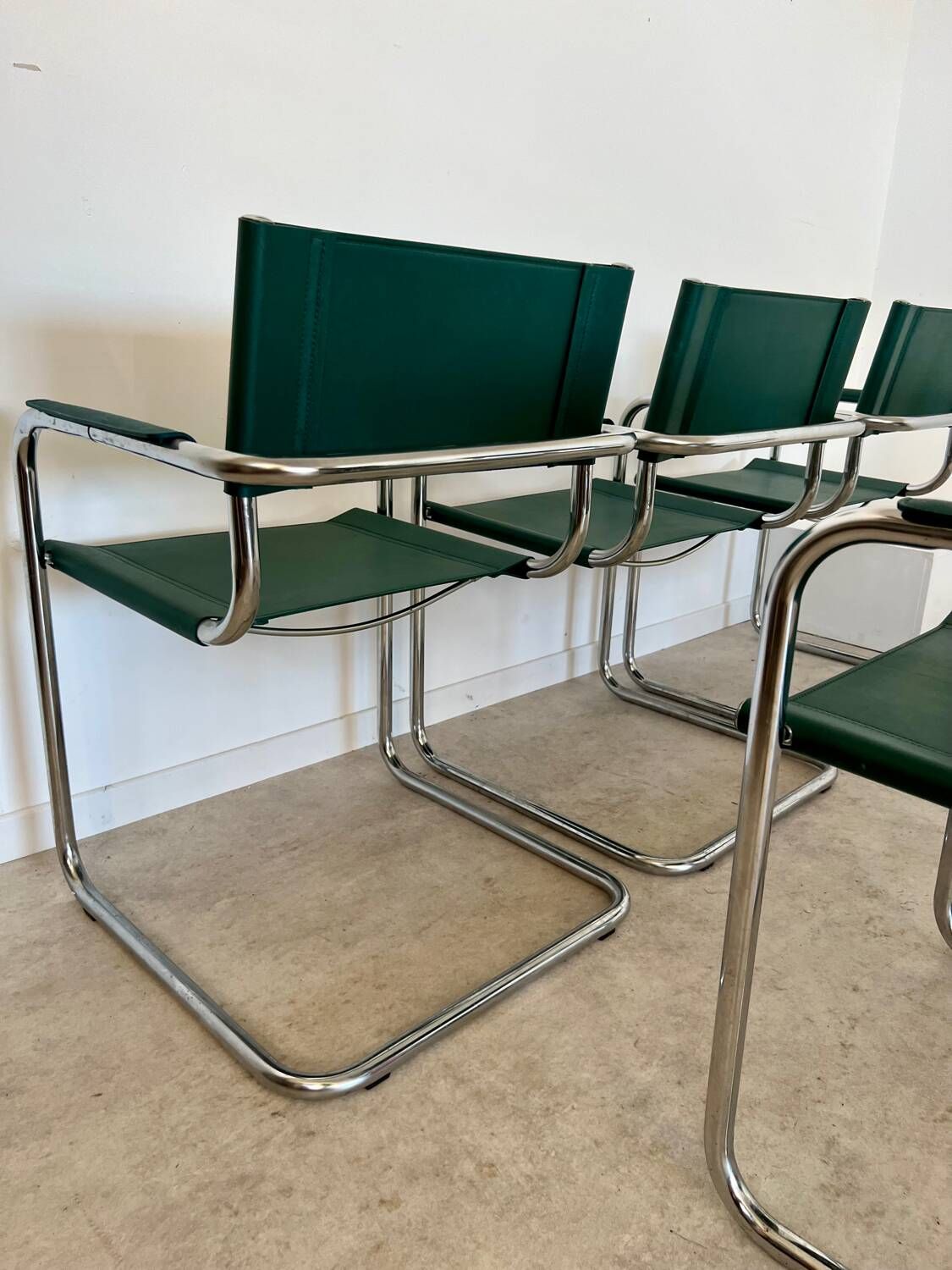Set of 6 tubular chairs Bauhaus style design 80s/90s green