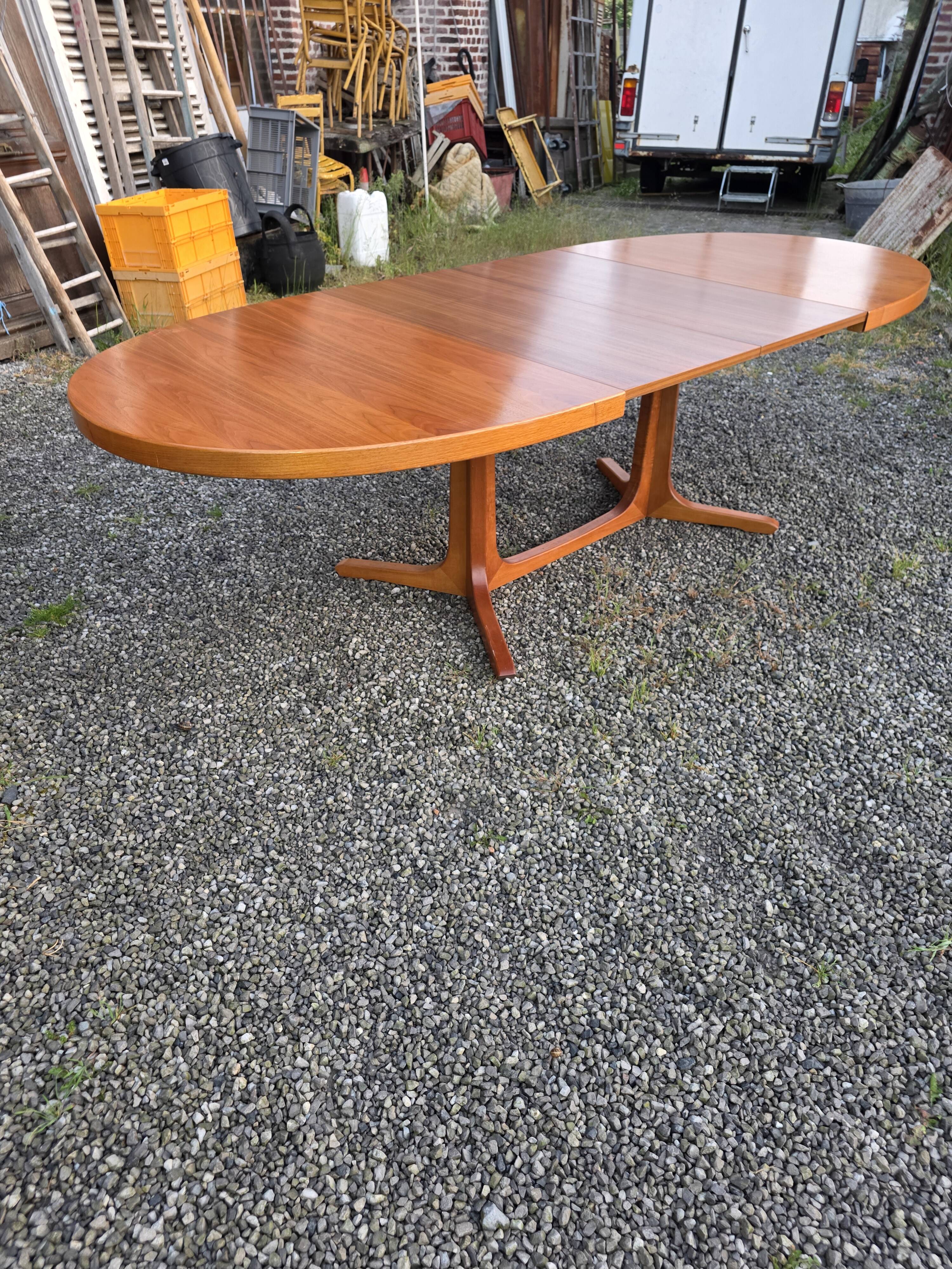 Baumann extendable table in teak from the 1960s (2 extensions)