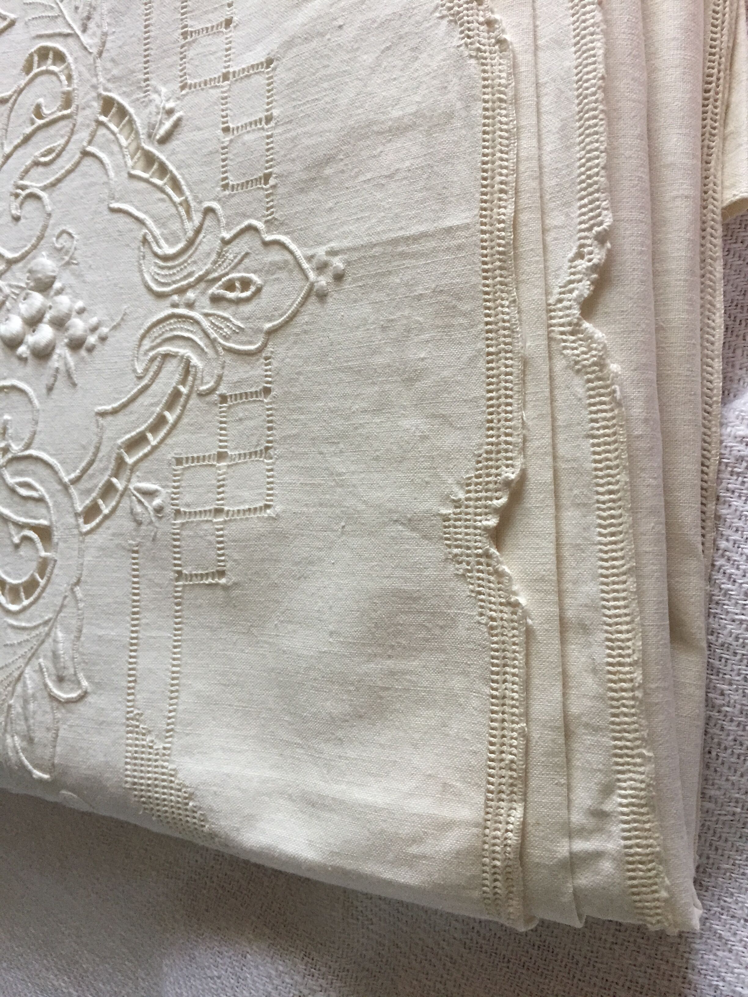 Old embroidered bed set