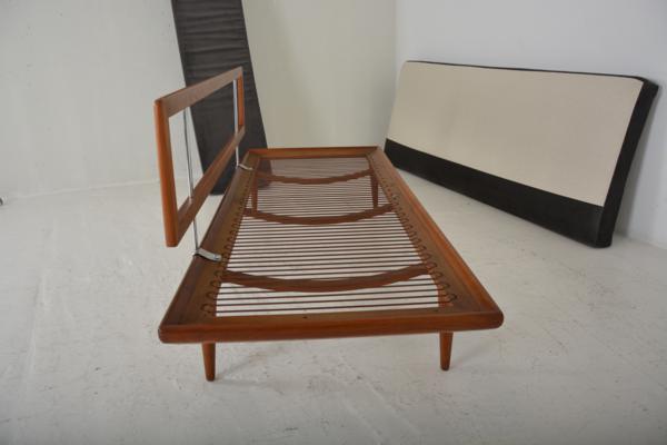 Day bed "Minerva " by Peter Hivdt and Orla Molgaard Nielsen edited by France and Son