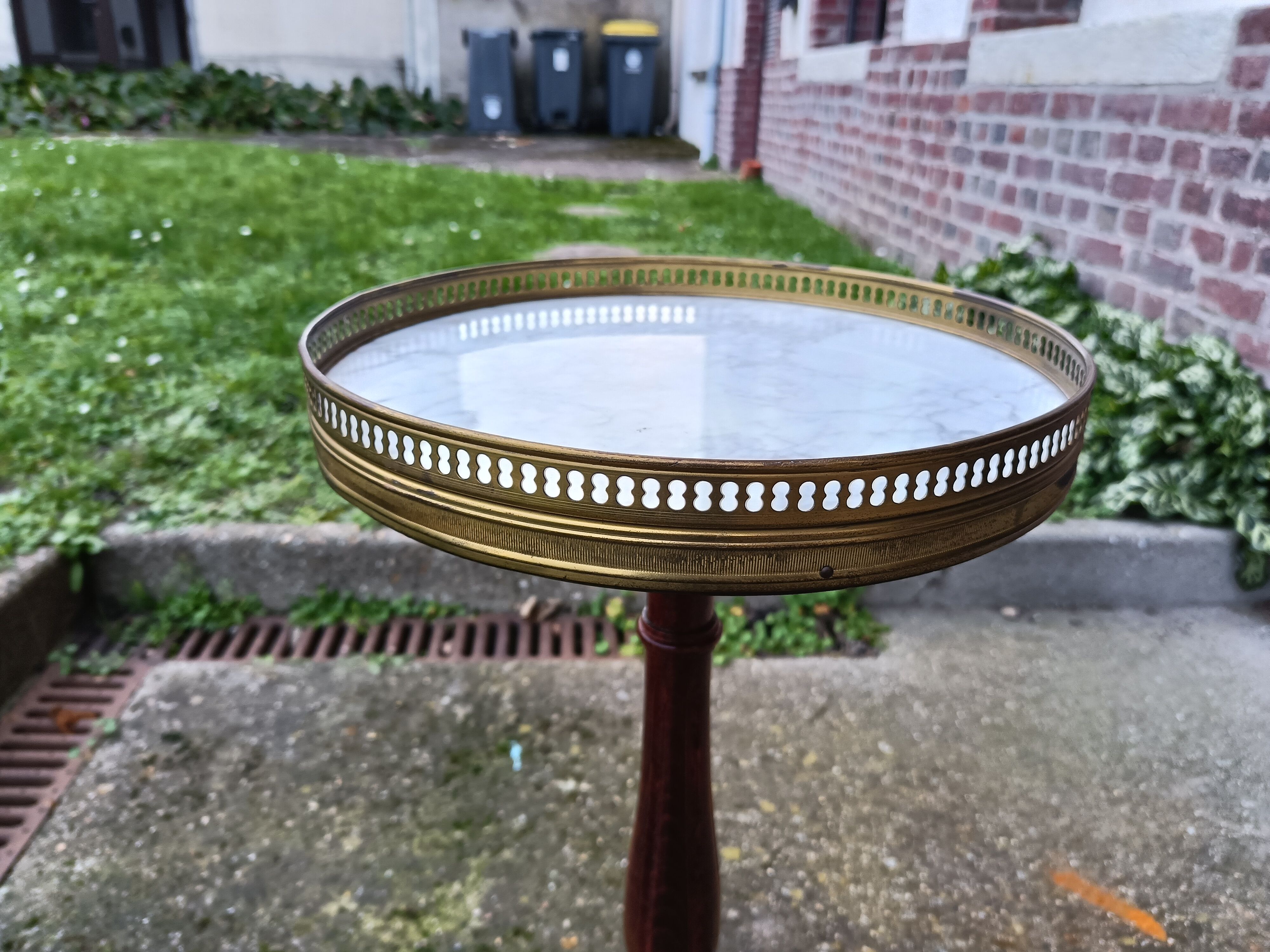 Marble table side or table pedestal table