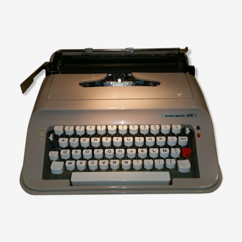 Underwood 319 typewriter