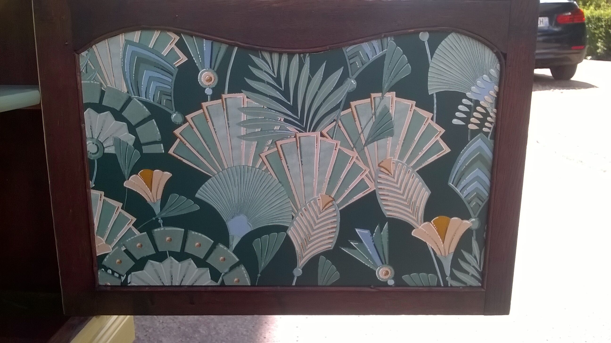 Parisian showcase cabinet 1930