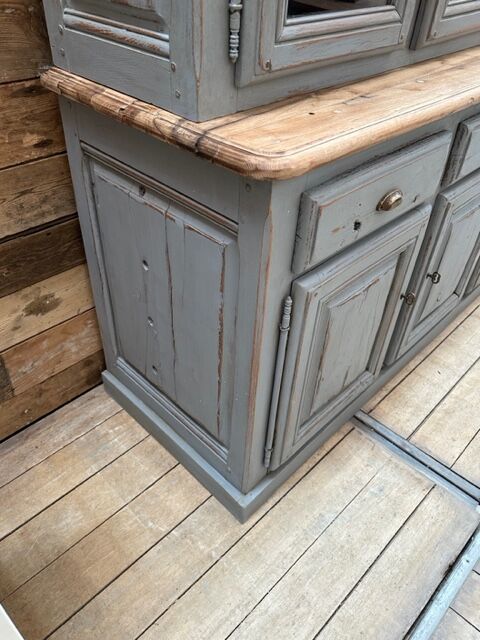 Oak vessel with grey patina