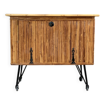 Vintage rattan bar buffet