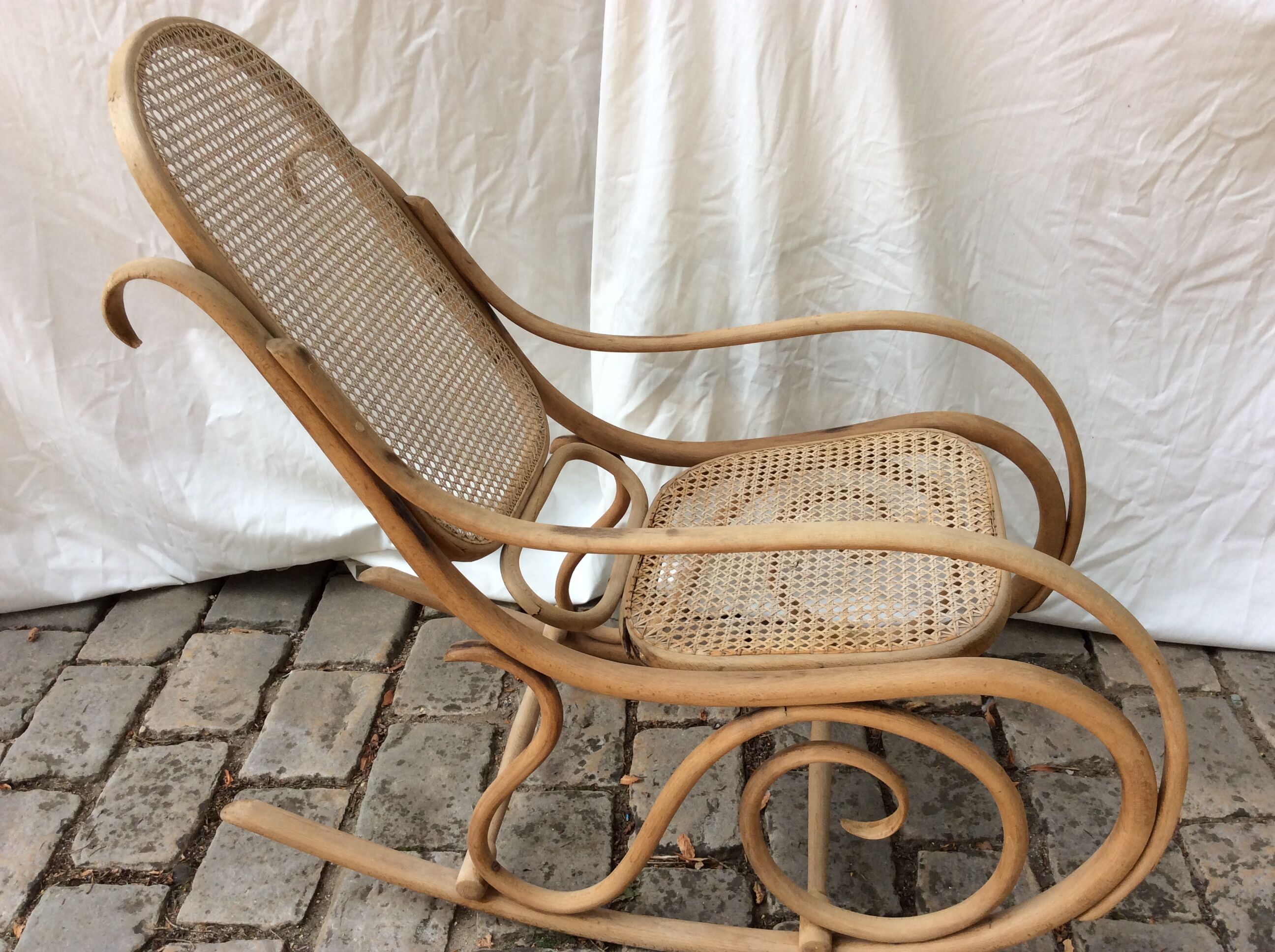 Thonet rocking chair