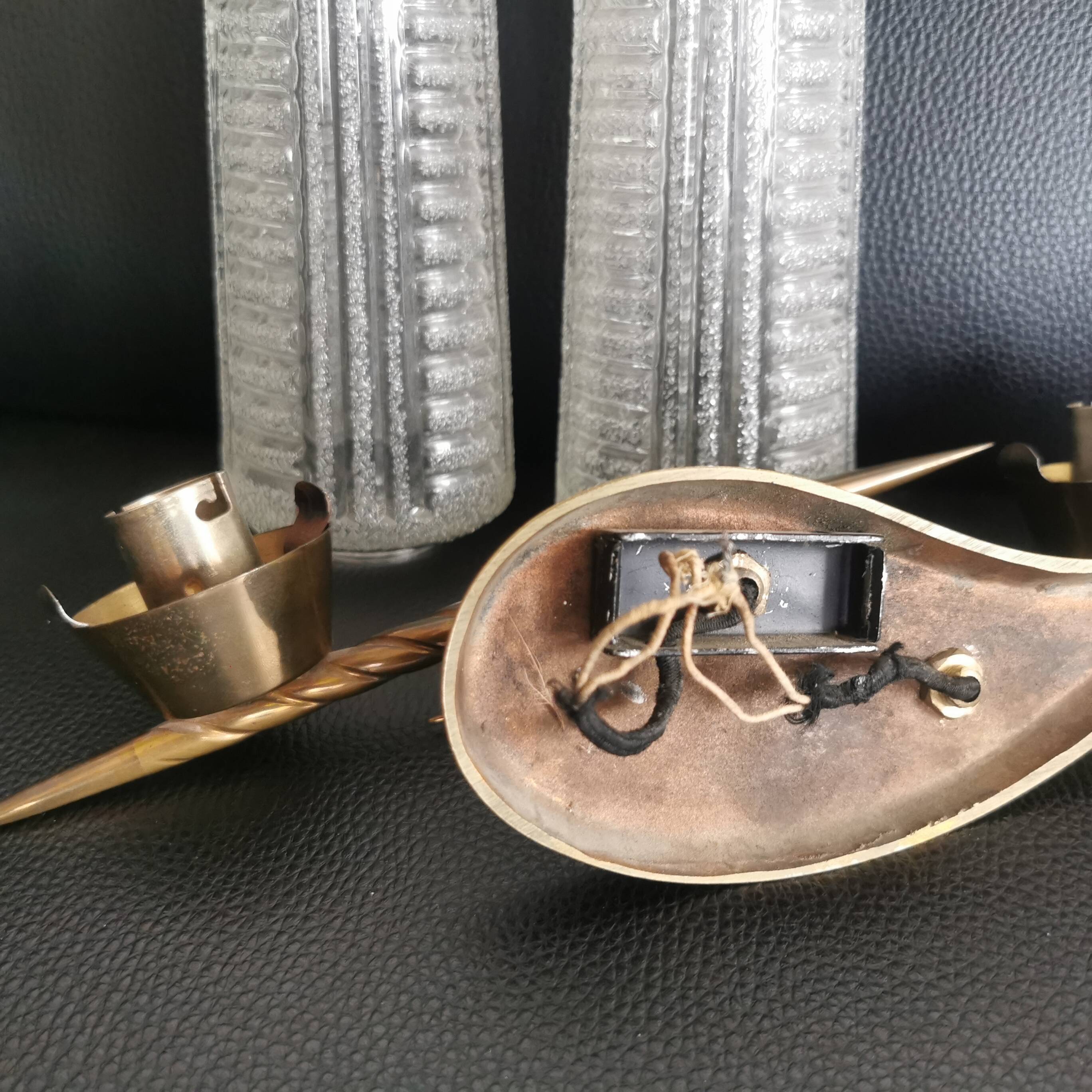 1 double lighting wall lamp in brass and black and gold glass