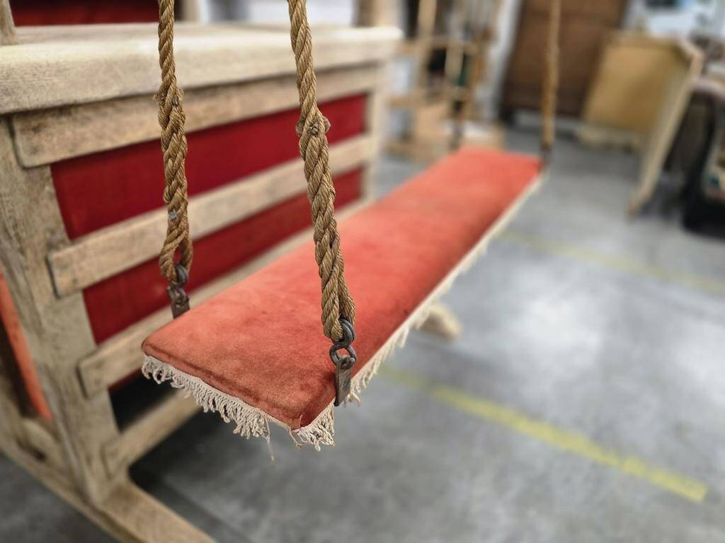 Meuble de bar XL vintage en bois massif avec banc pivotant