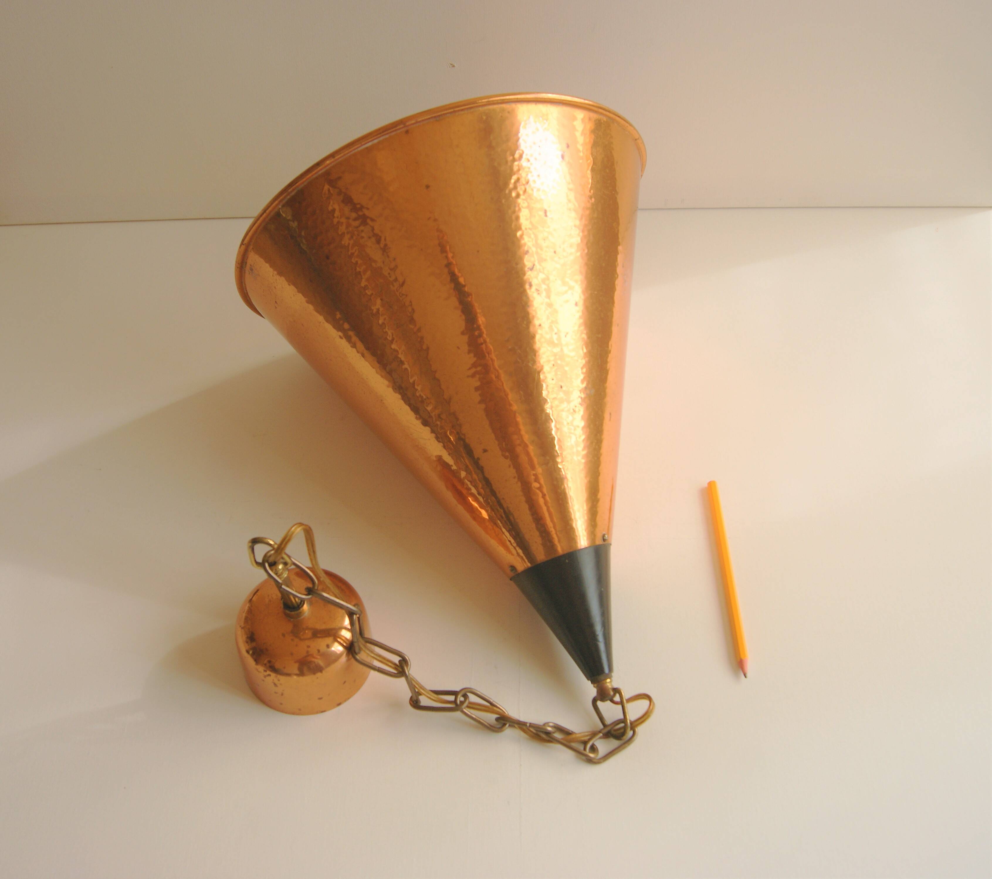 Rare cone - shaped pendant lamp in hammered structed copper - Denmark 1960s.