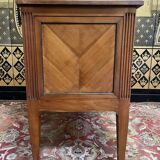 Commode sauteuse de style Louis XVI-Directoire