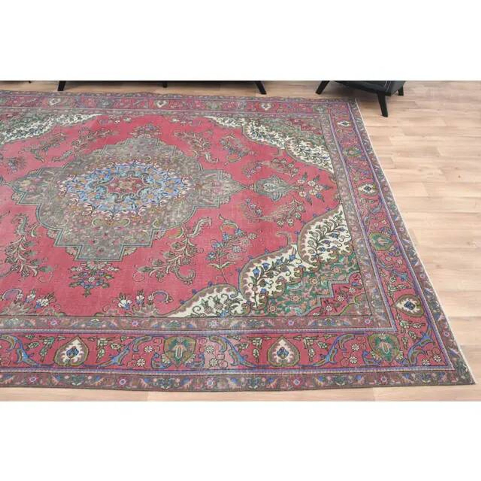 1970s Vintage Persian Handmade Wool Pink Oversized Area Rug 279x390