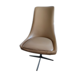 Chaise en skaï brun clair