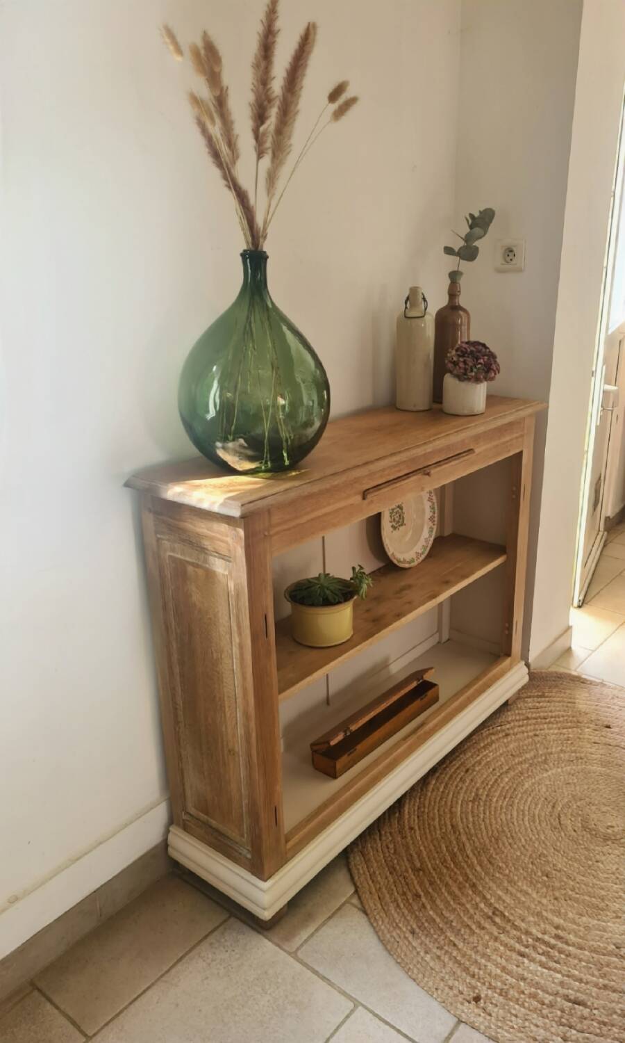Console or solid oak entrance furniture