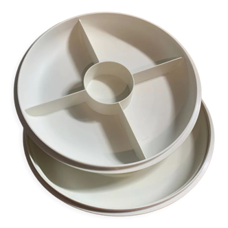 Compartmentalized Tupperware plate