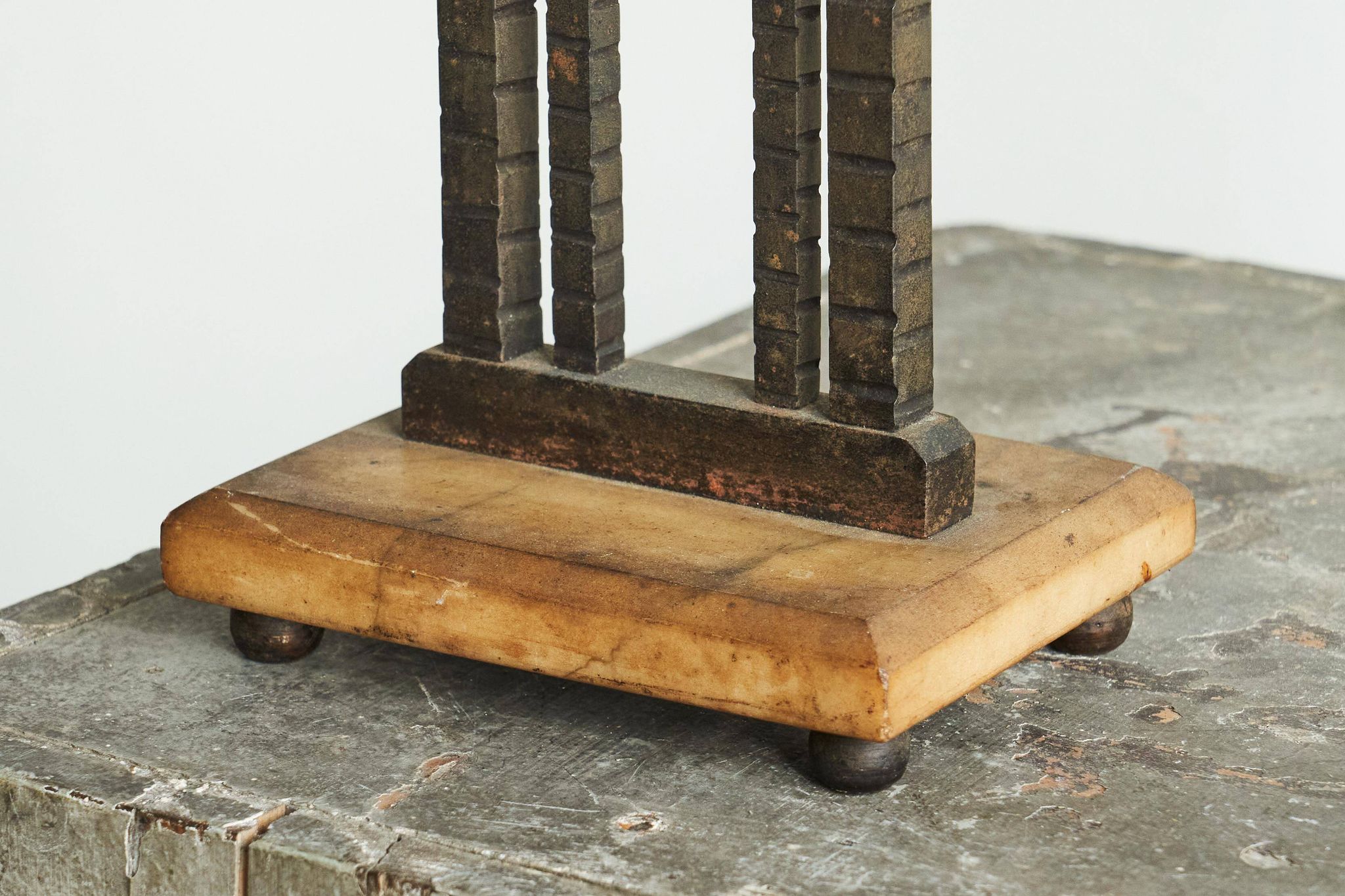 Art Deco pair of candle holders in wrought iron and stone