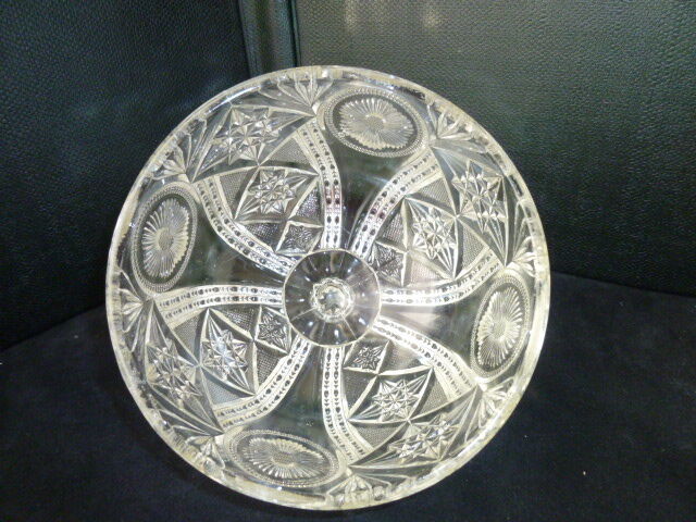 Antique cheese clocha in molded pressed glass