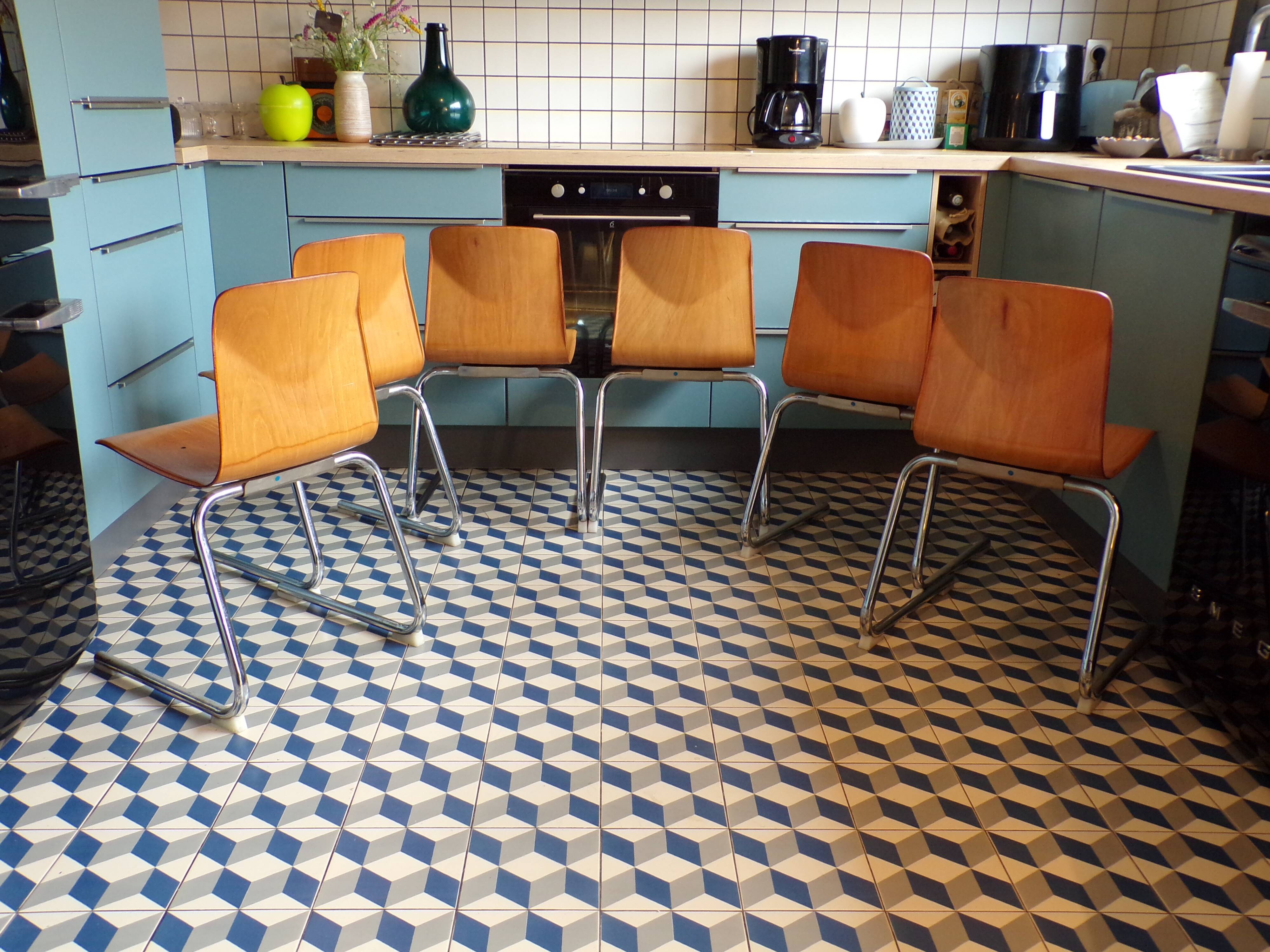 Suite 6 Galvanitas chairs in pagwood