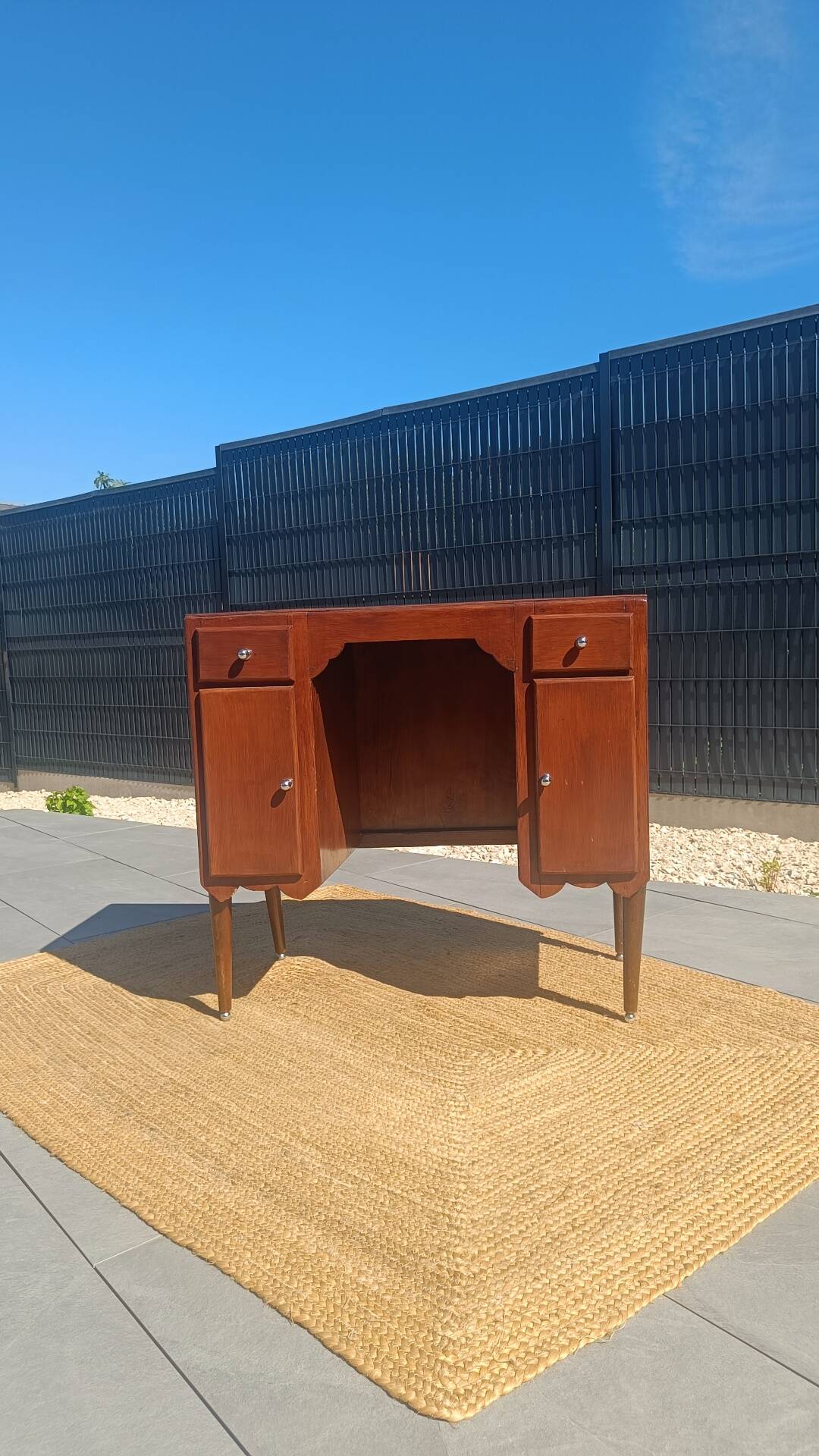 Bureau vintage artisanal en bois
