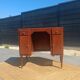 Bureau vintage artisanal en bois