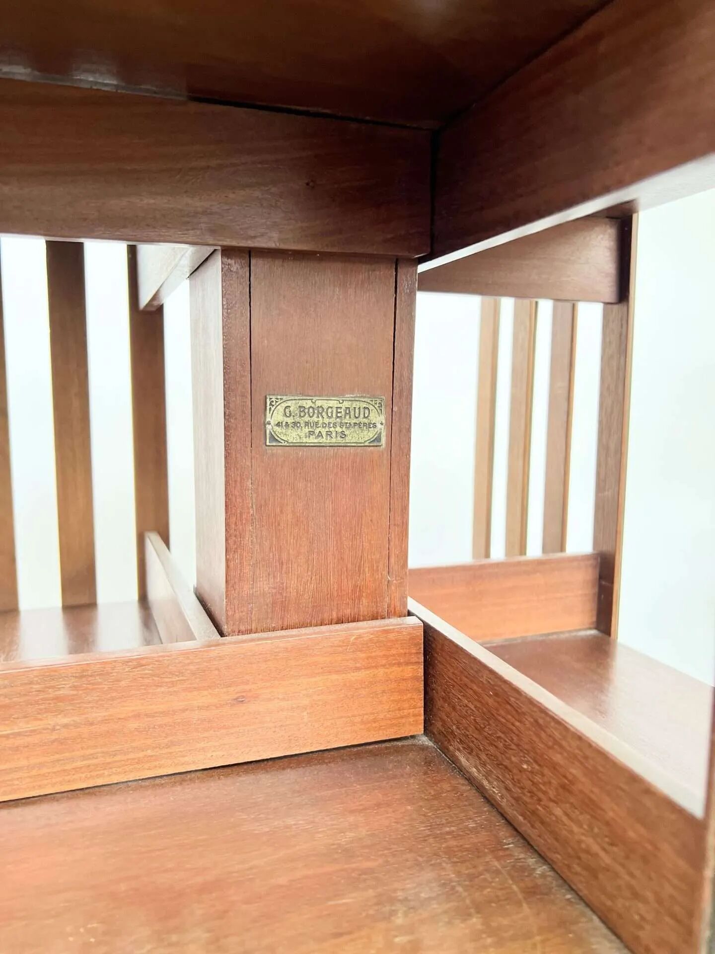 Rotating mahogany and brass library — G. Borgeaud, circa 1900