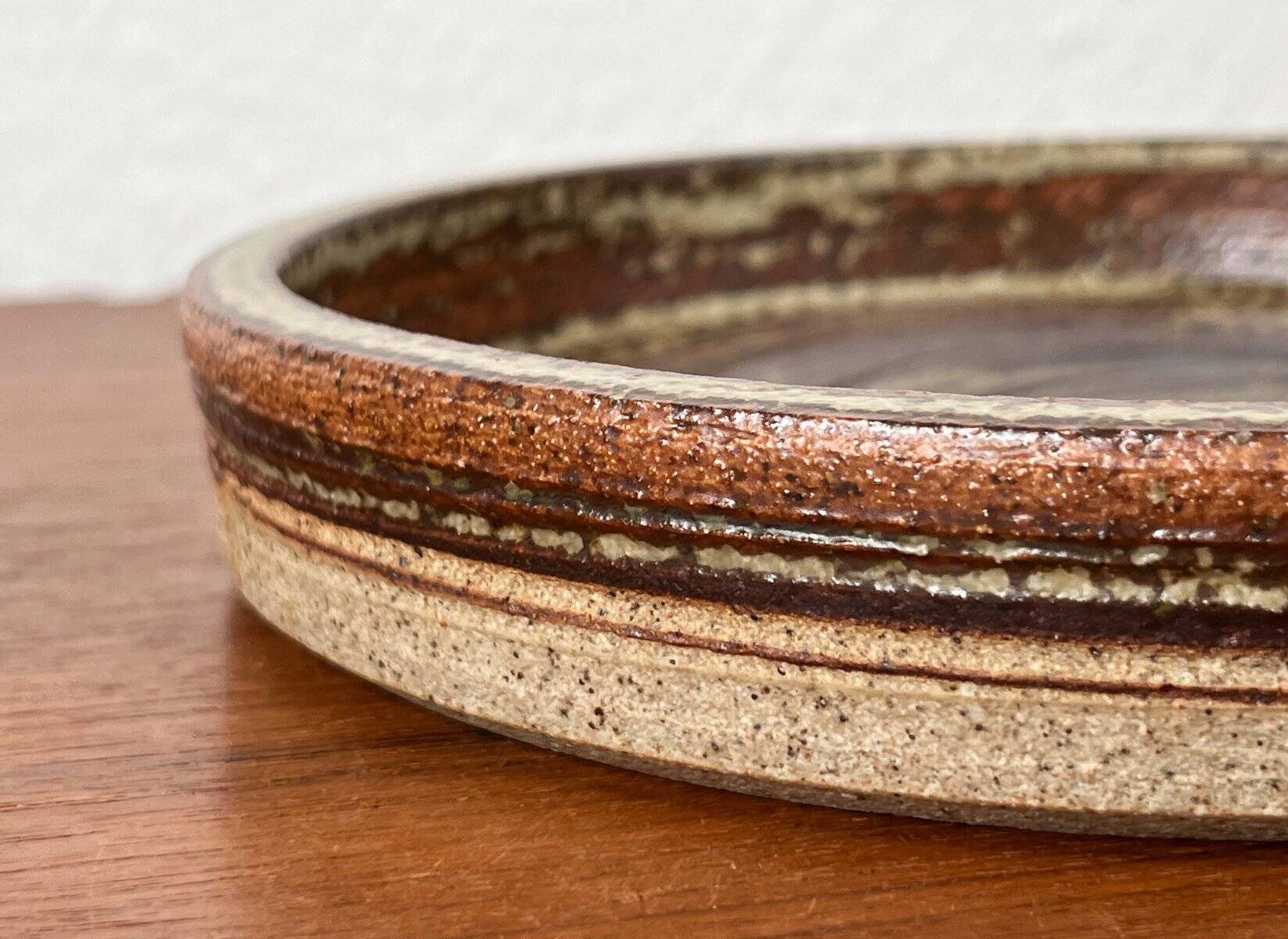Mid-Century Modern Danish Studio Pottery Bowls by Tue Poulsen for Tue Keramik, 1960s, Set of 2