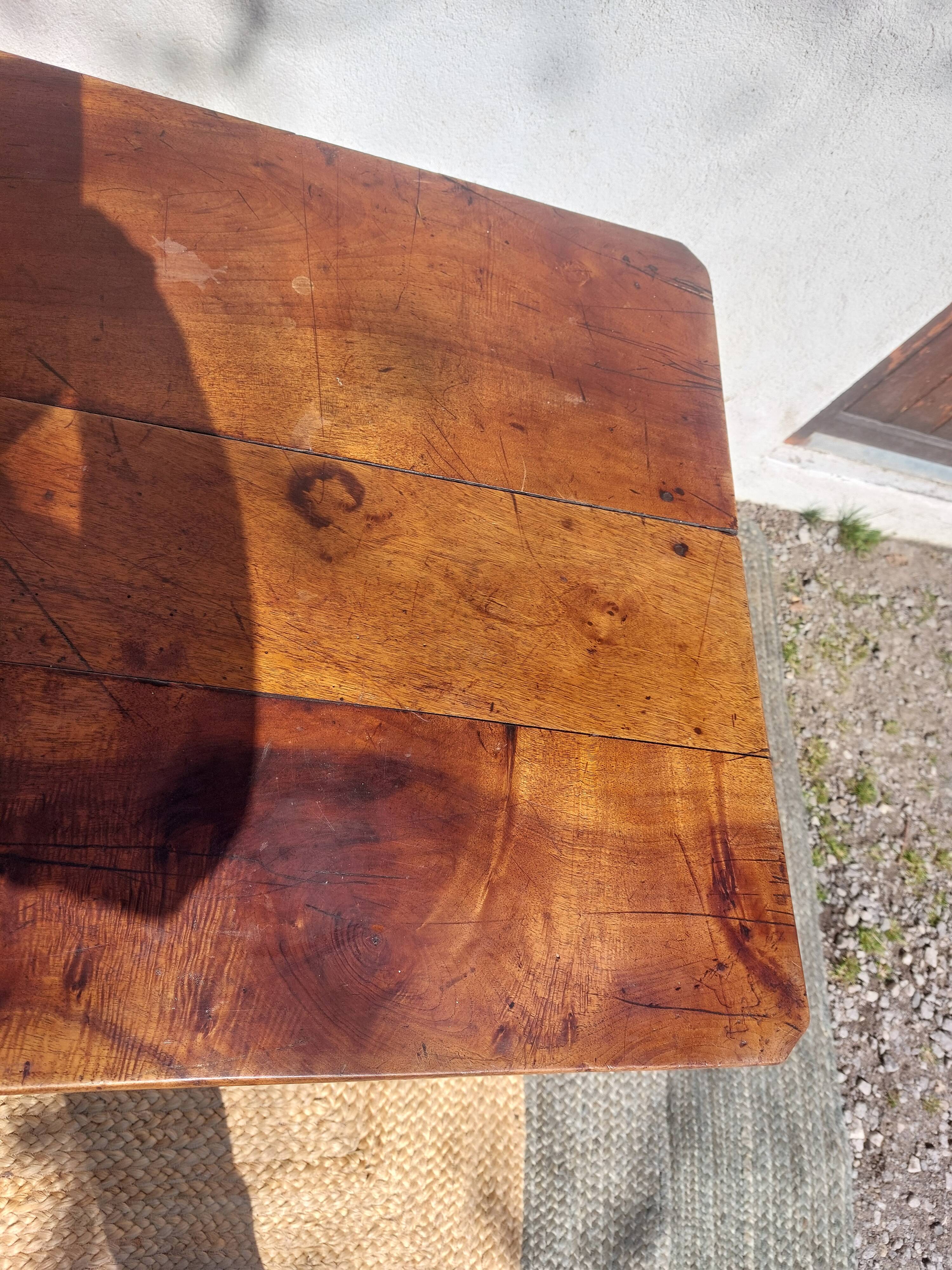 Bistro table, kitchen or desk
