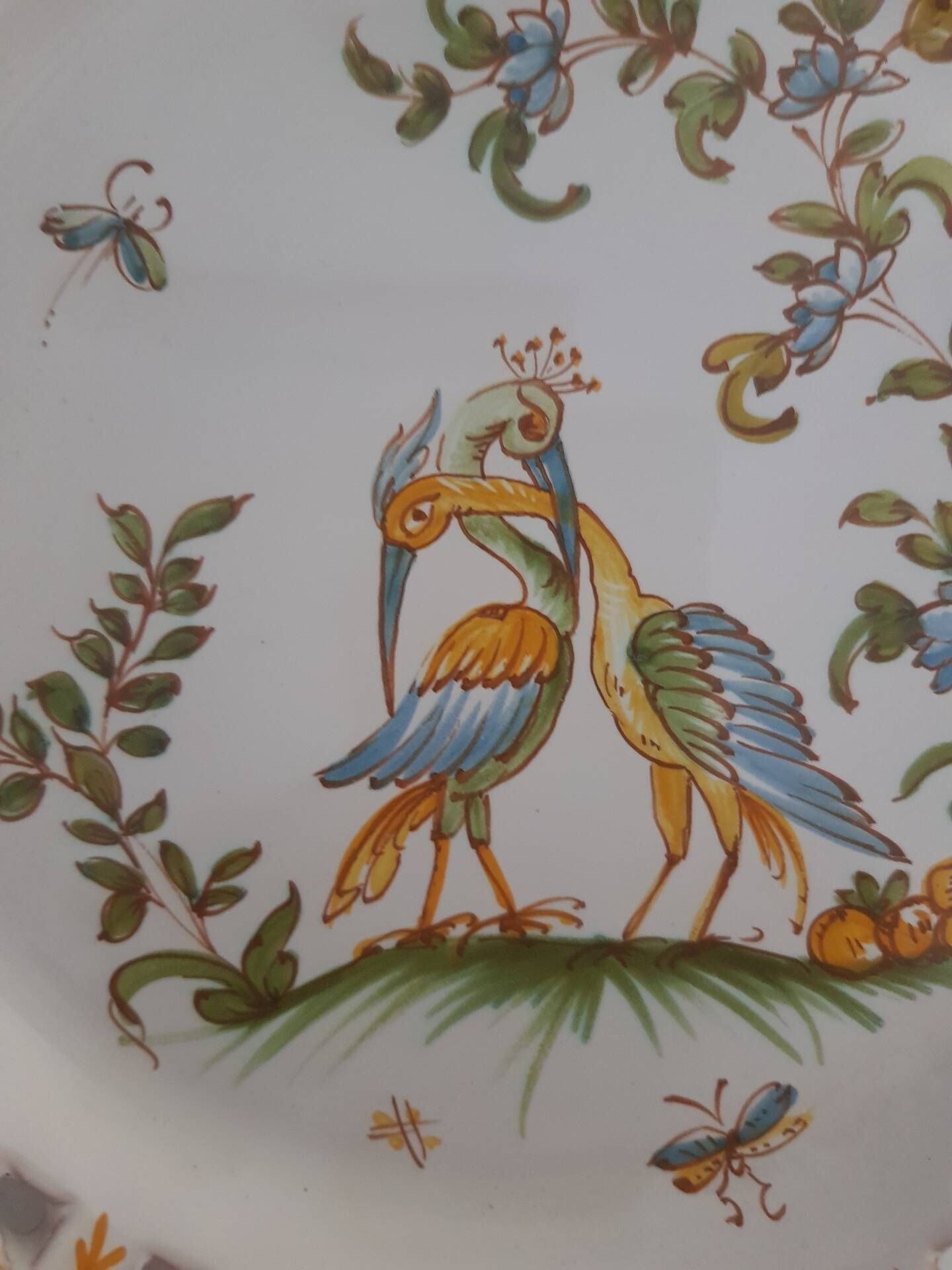 Decorative plate s6 Lallier in Moustiers with an openwork rim.