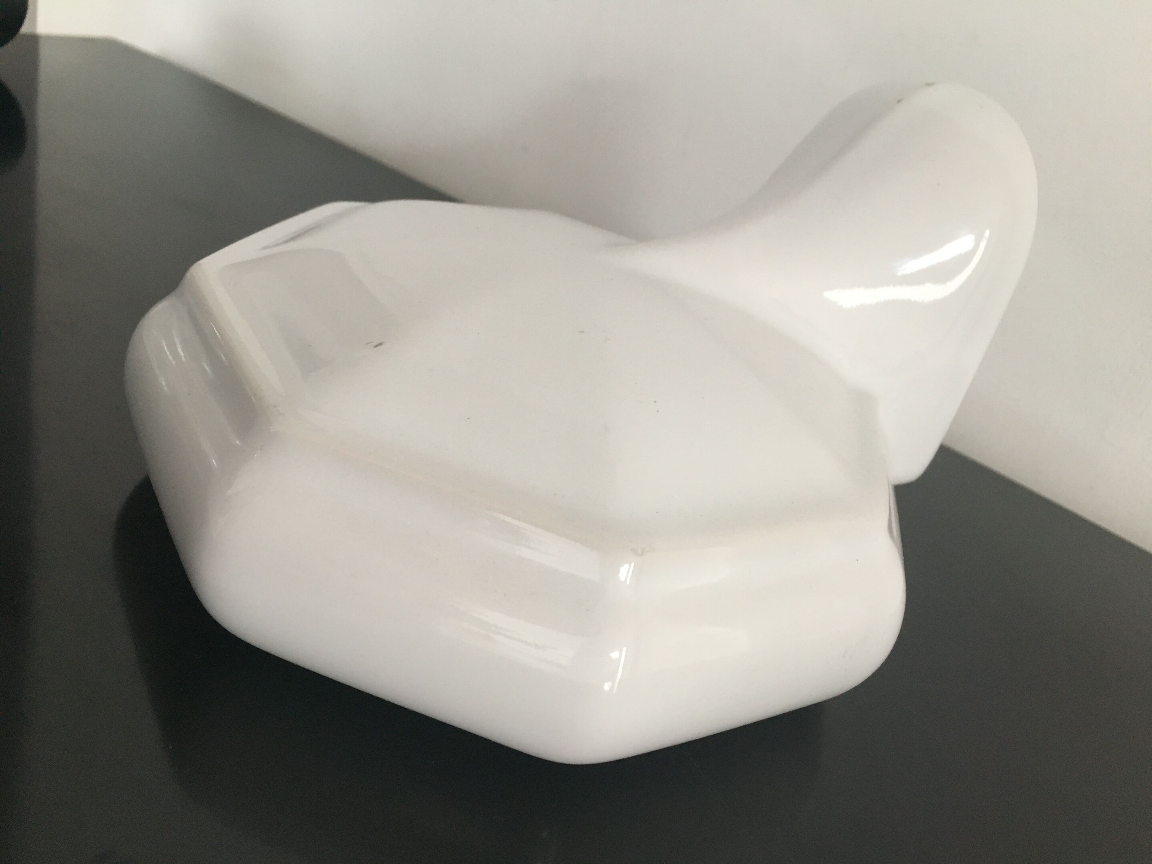 Sconce in white earthenware