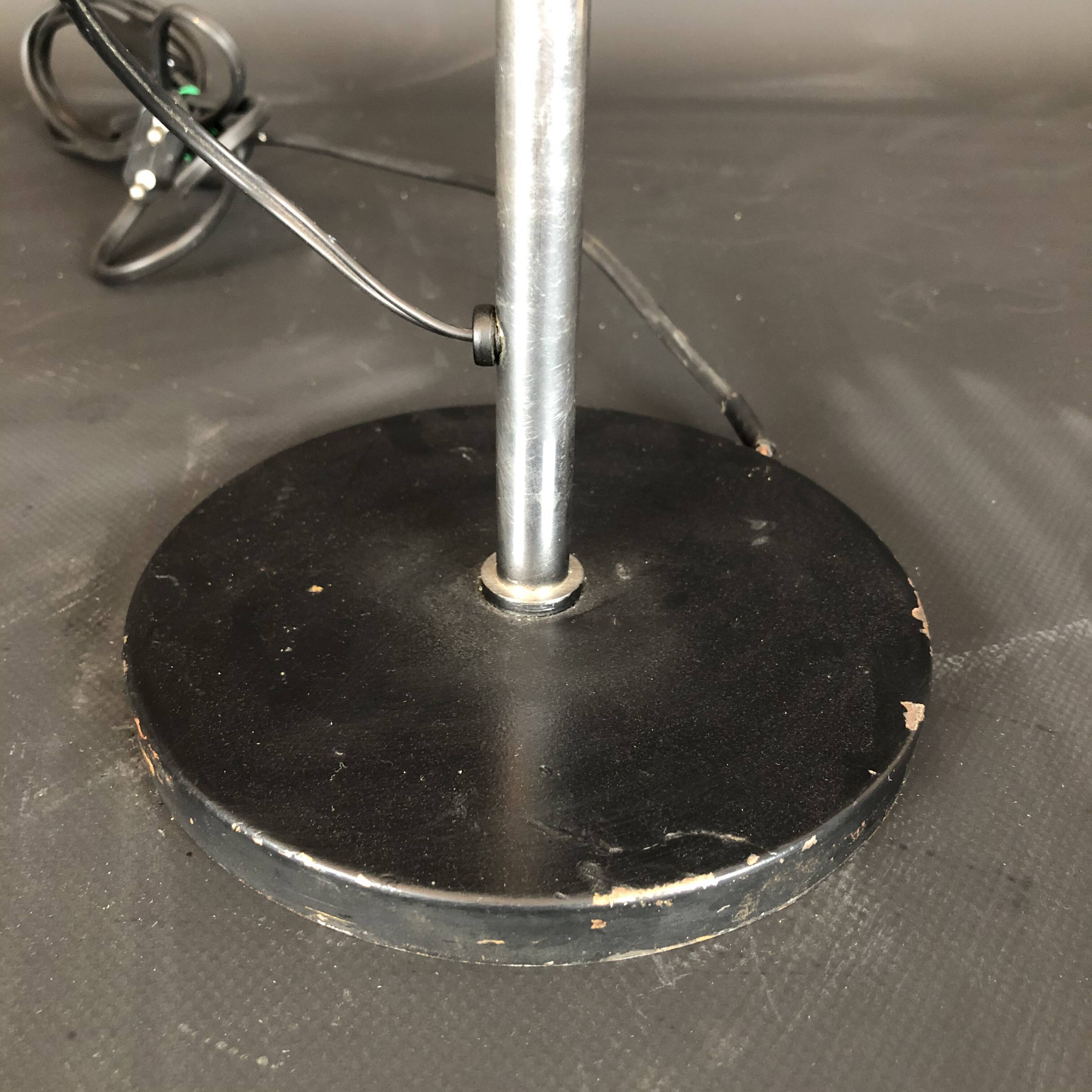 Vintage Italian metal and nickeled brass table lamp from 50s