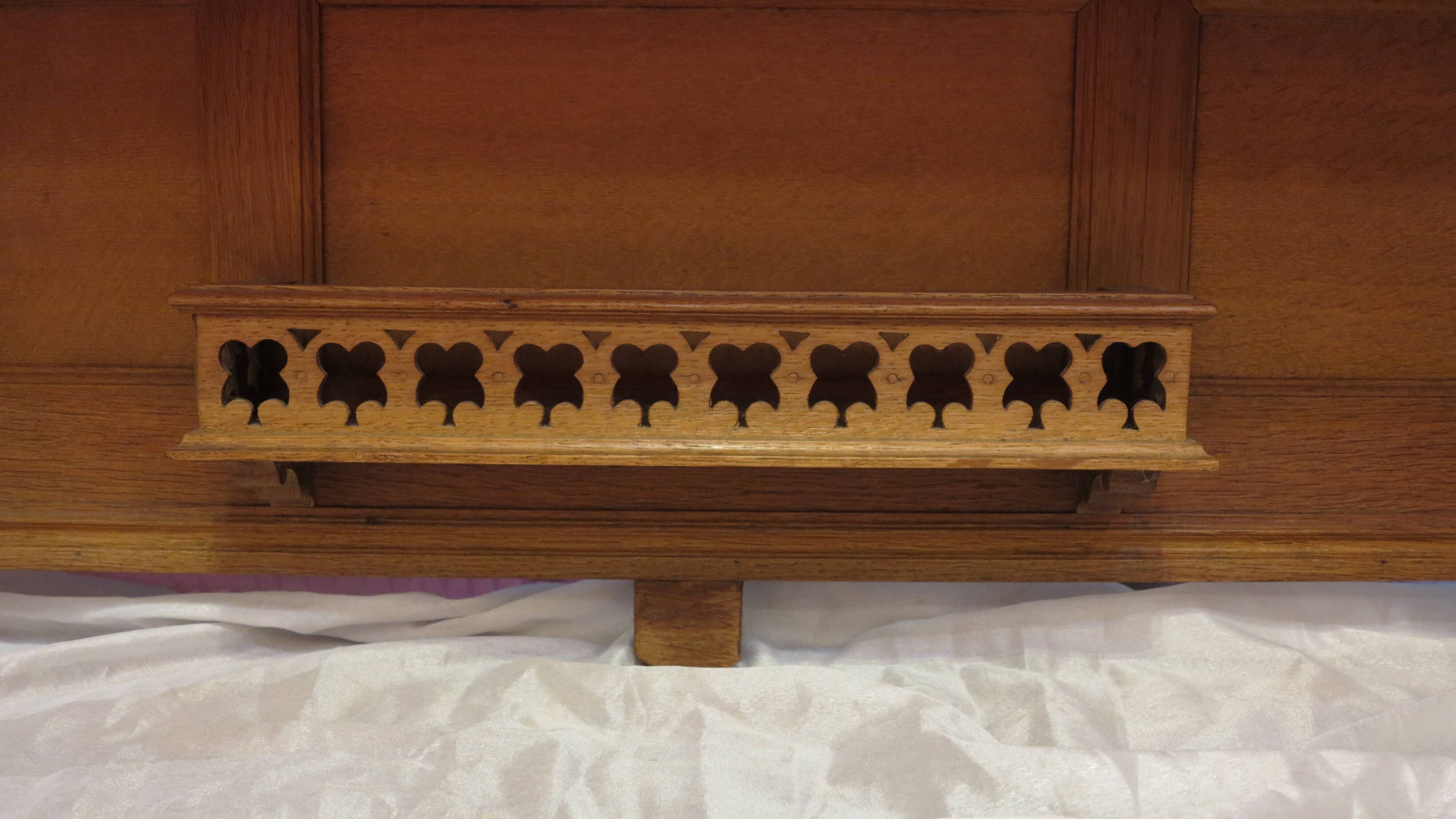 Neo-Renaissance style red top bench