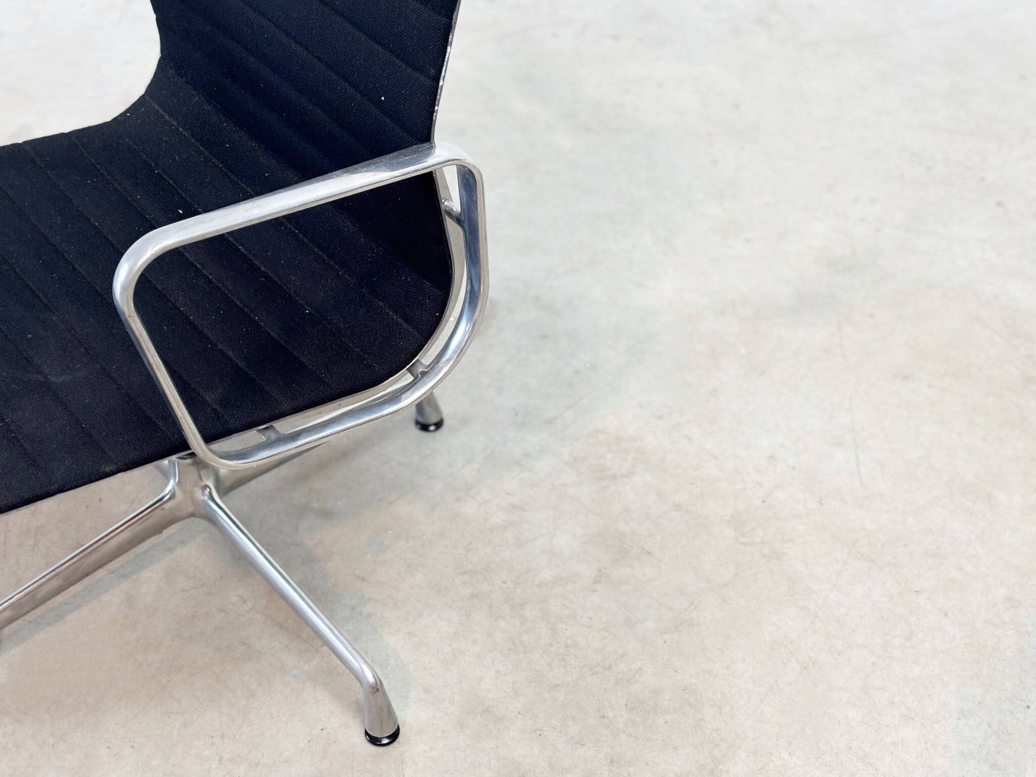 EA108 desk chair by Charles & Ray Eames for Vitra
