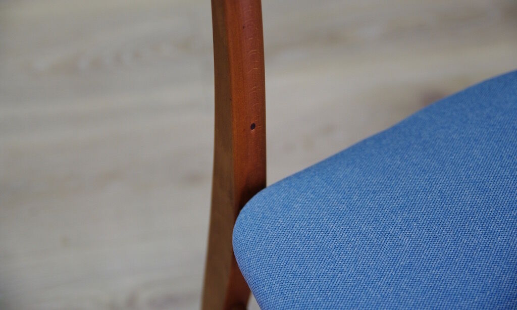 Set of 4 retro chairs from the 1960s