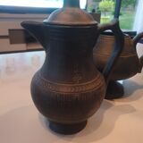 Terracotta pourer