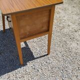 Office of the 50s in blond beech feet compass