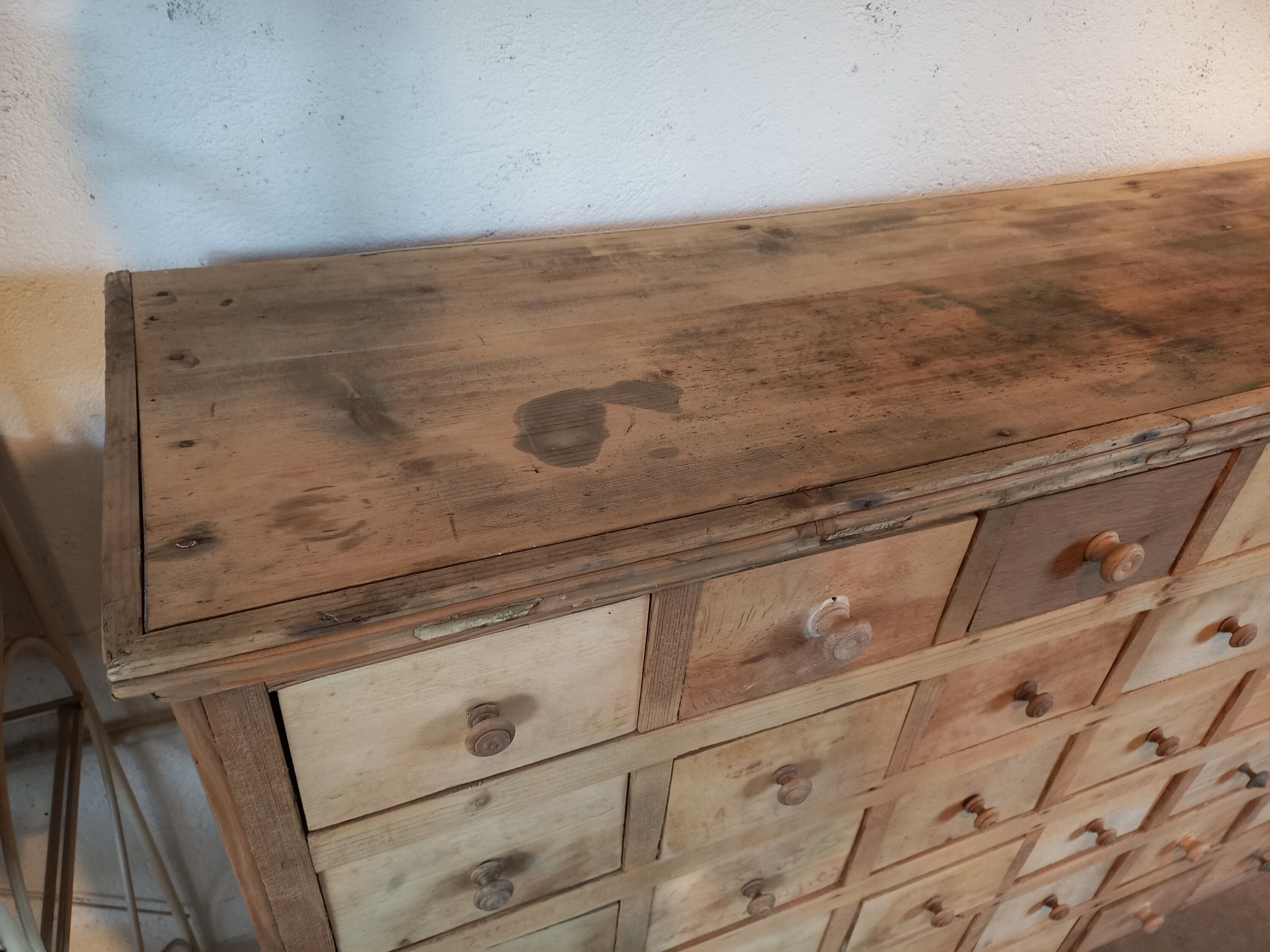 Trade cabinet with drawers