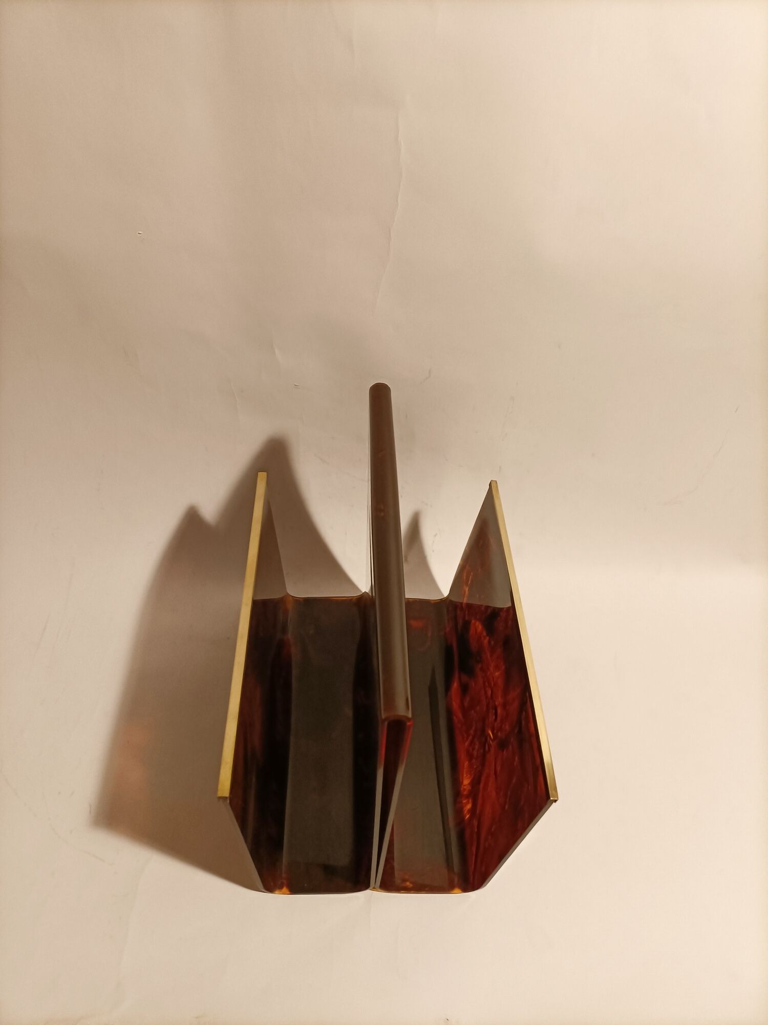 Vintage magazine holder tortoiseshell style & golden brass. Italy 1970