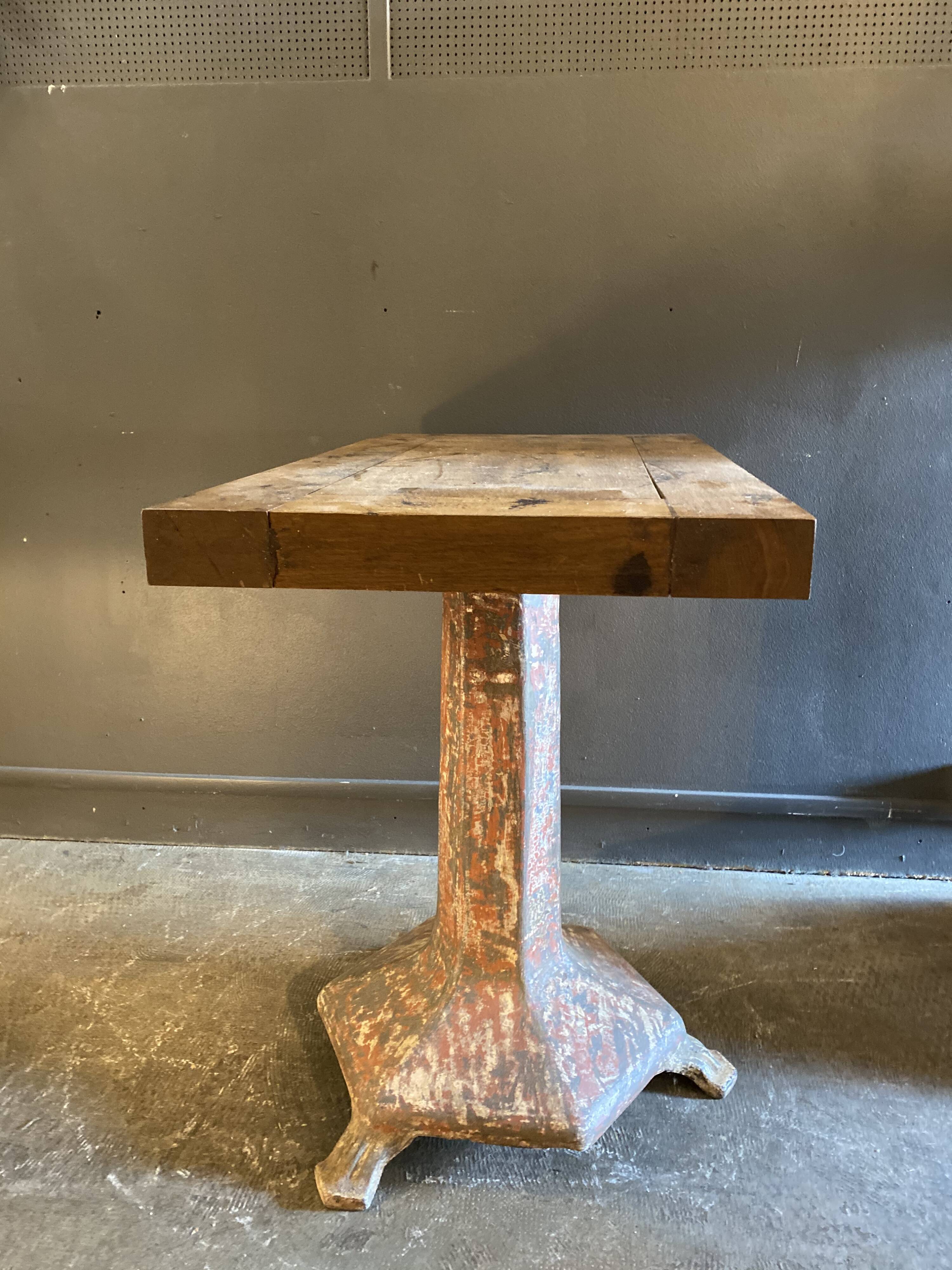 Industrial console cast iron and oak tray