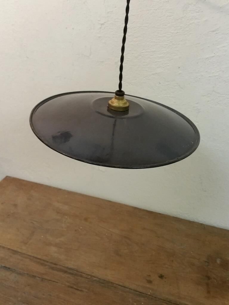 Hanging lamp in black enamelled plate