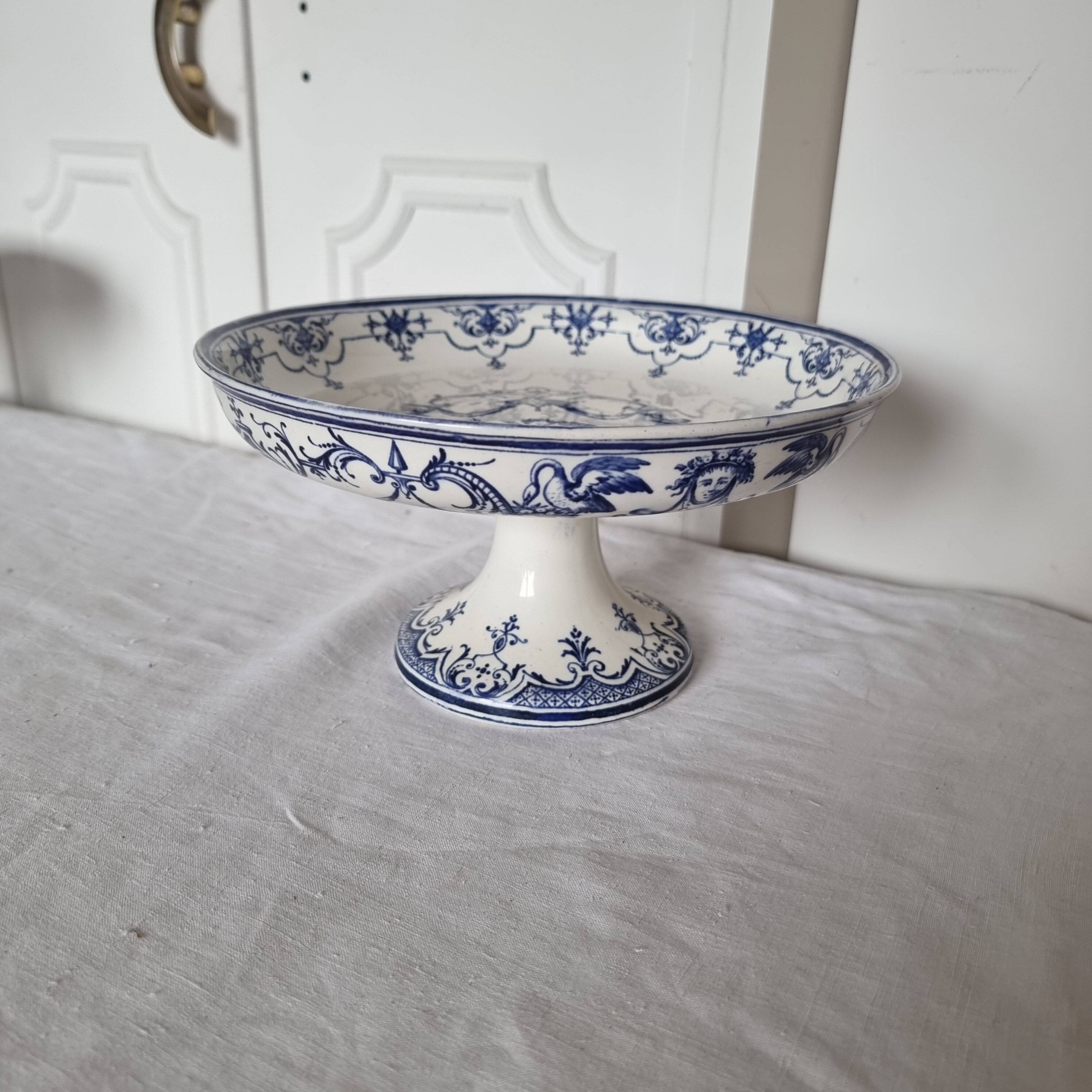 Old moustiers jules vieillard bourdeux compotier dish on base, late 19th century