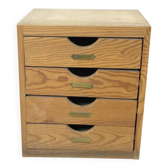 Wooden drawer units (25 available)