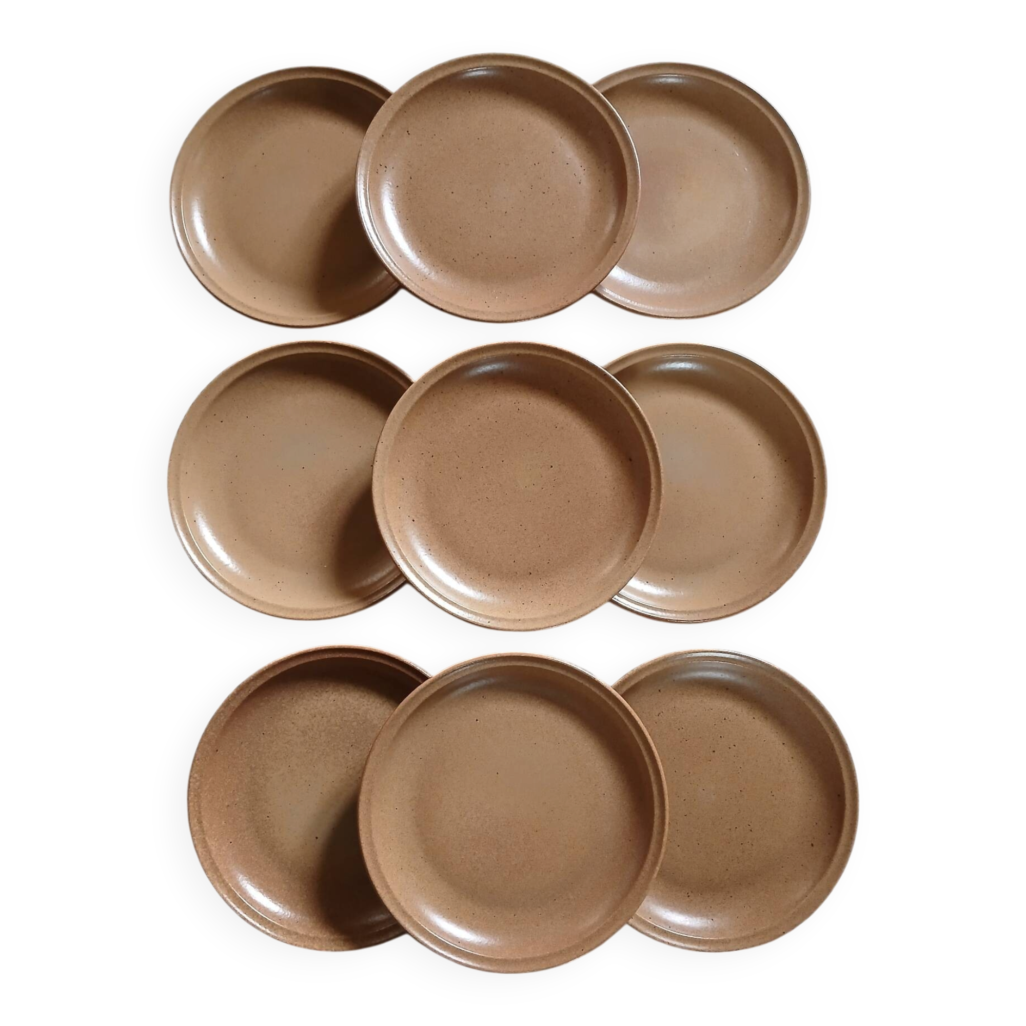 9 flat plates in Sarreguemines stoneware