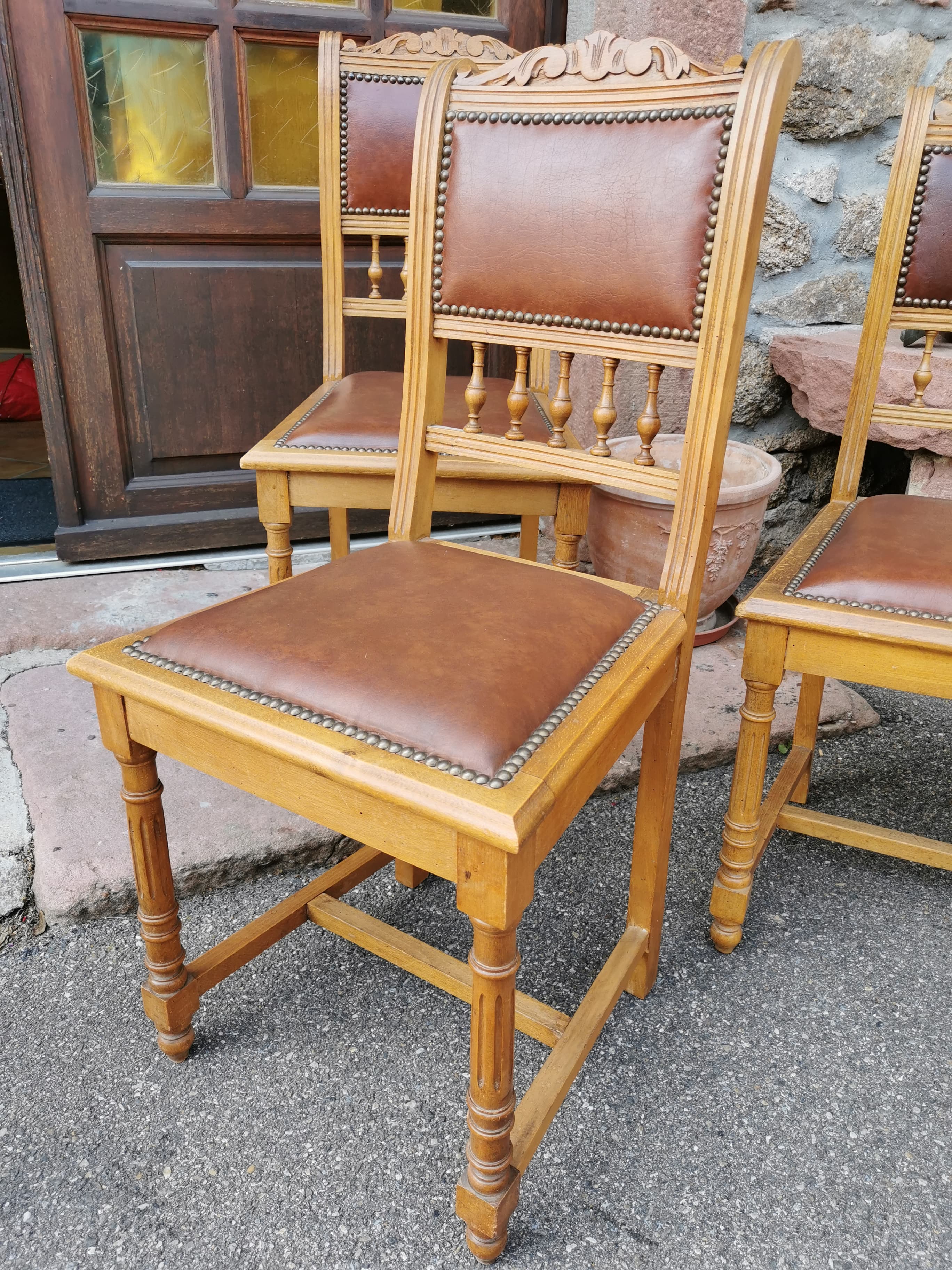 Lot of 5 Henry II chairs