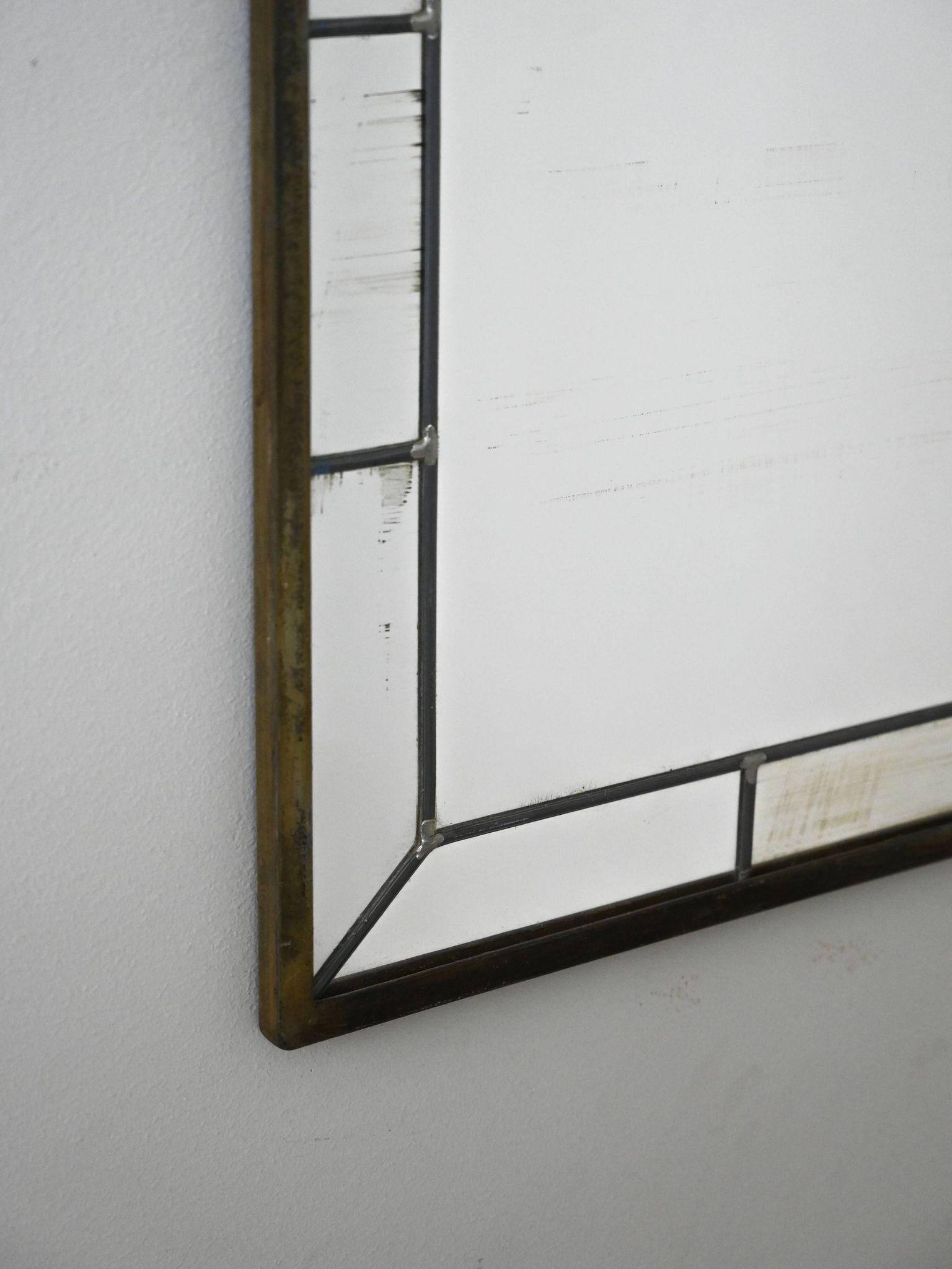 Miroir nordique en métal des années 50 – Design vintage