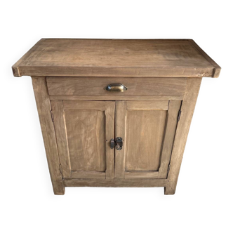 Small established buffet