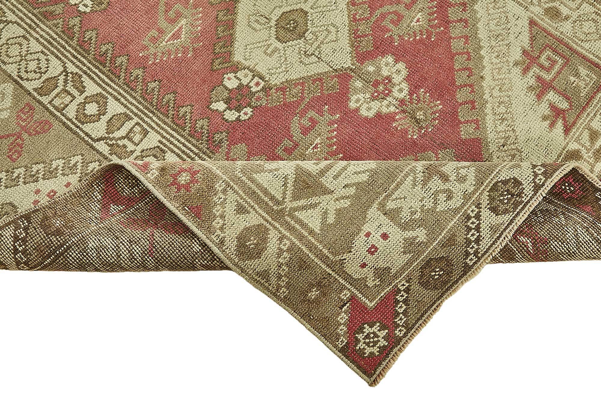 Turkish Vintage Anatolian Rug 121 cm x 191 cm
