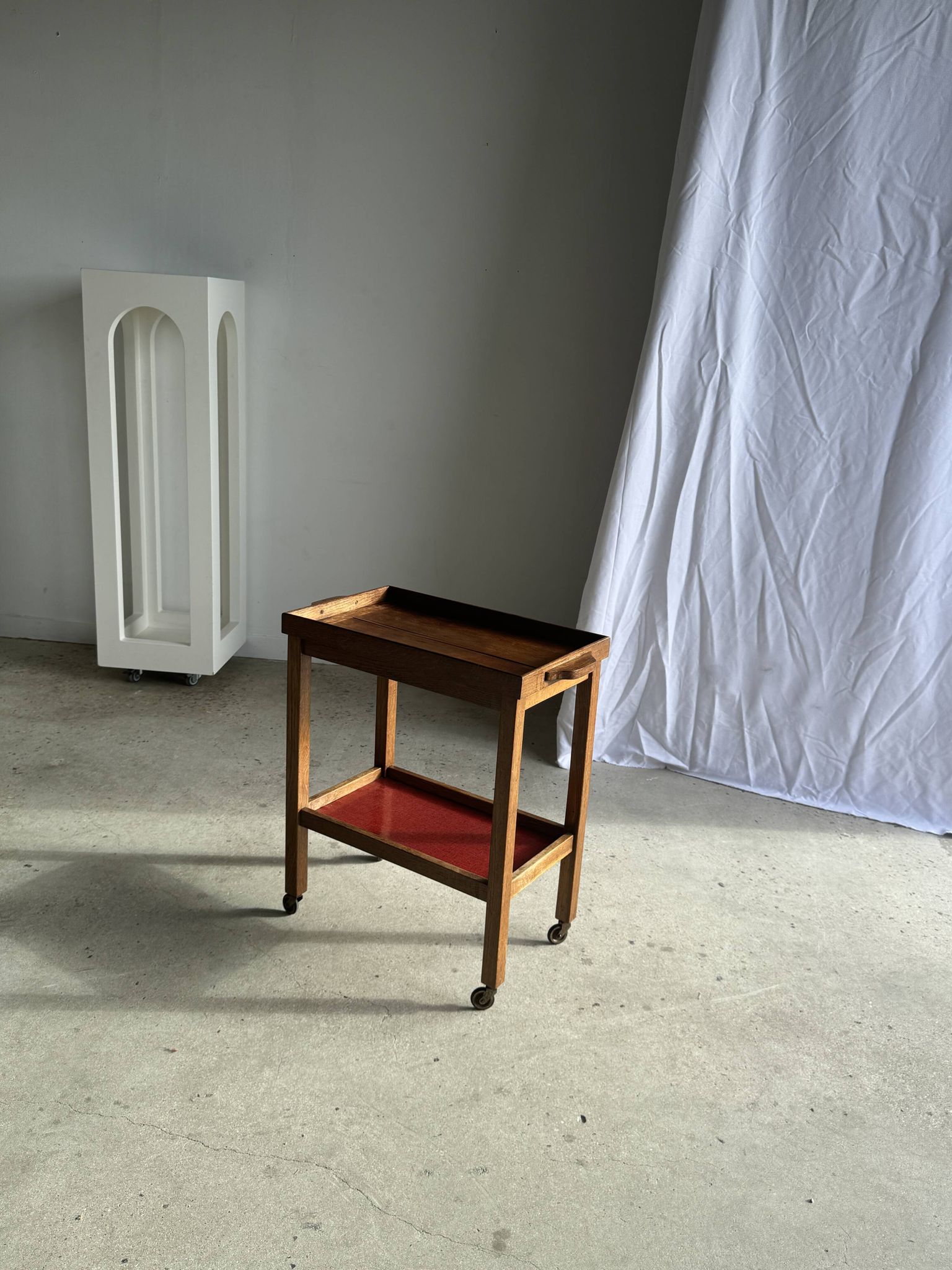 Wooden rolling trolley with removable top H66 75x35