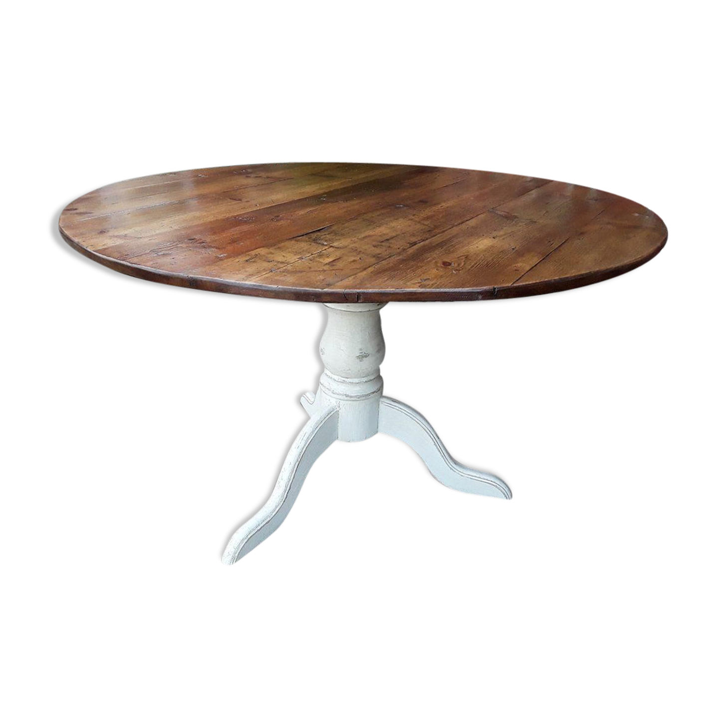 Pedestal table