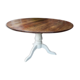 Pedestal table
